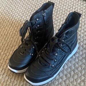 Black Quilted Winter Boots